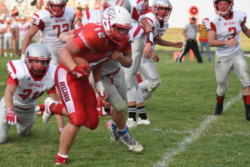 Quinter Schools Bulldogs Kick Off the Season at Home Against the Devils